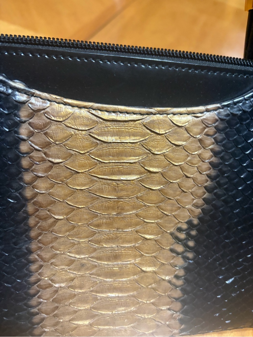 LARA genuine python handbag - Picture 3 of 6